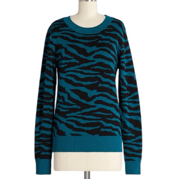 ModCloth Call to the Wild Blue & Black Animal Print Pullover Sweater Size Small - Picture 9 of 9